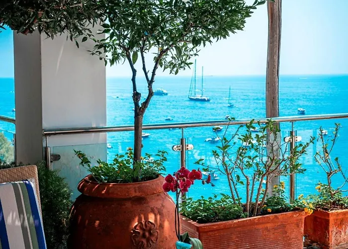 Panzió Breathtaking With Sea View In The Heart Of Positano